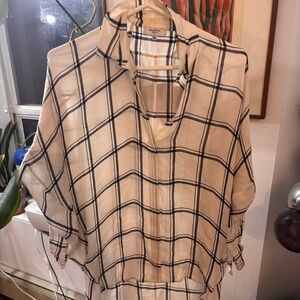 Oversized Aritzia Wilfred shirt + read description